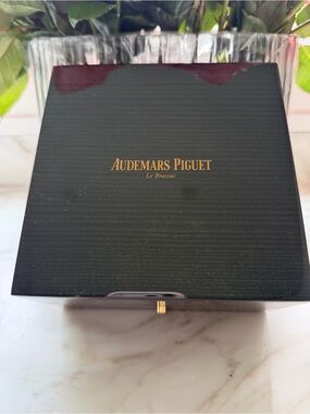Audemars Piguet dark green Luxury Presentation Box
